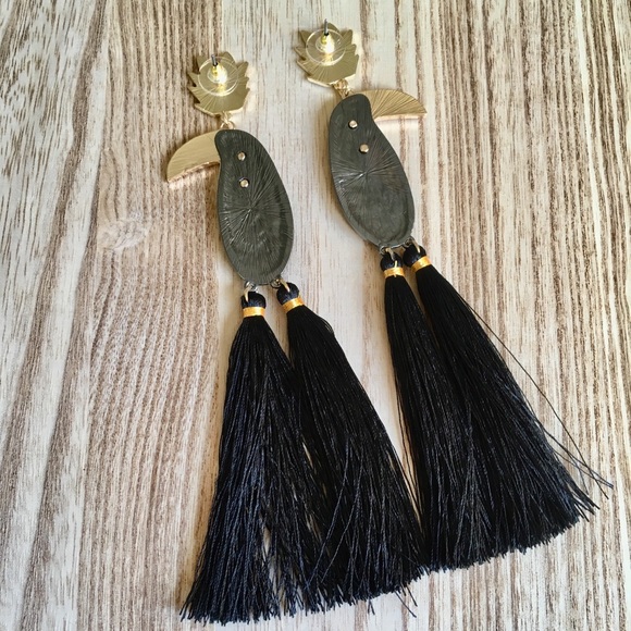 Black Parrot πΊ Tassel Statement Jeweled Earrings - Picture 6 of 8